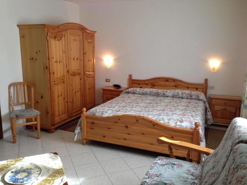 Hotel Serena Spiazzi Di Caprino Zewnętrze zdjęcie