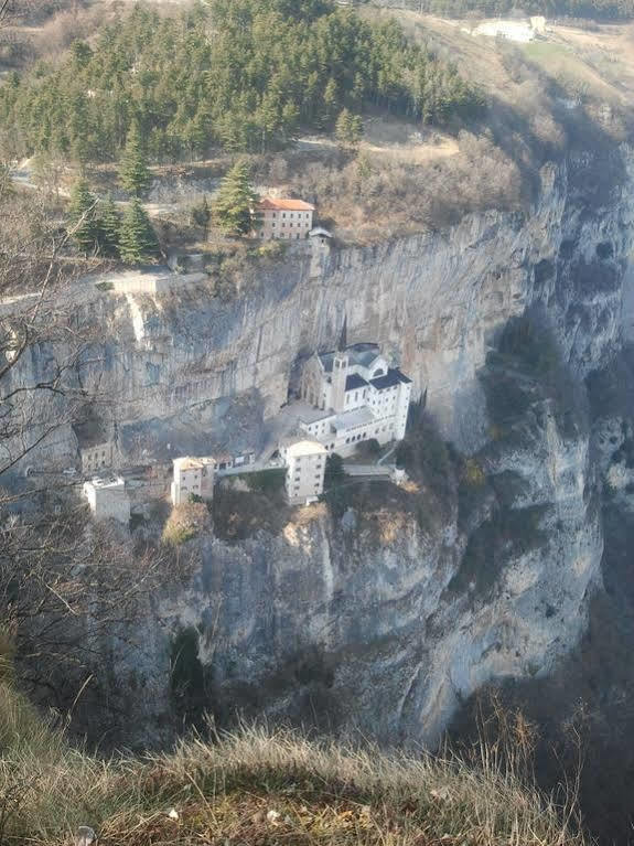 Hotel Serena Spiazzi Di Caprino Zewnętrze zdjęcie
